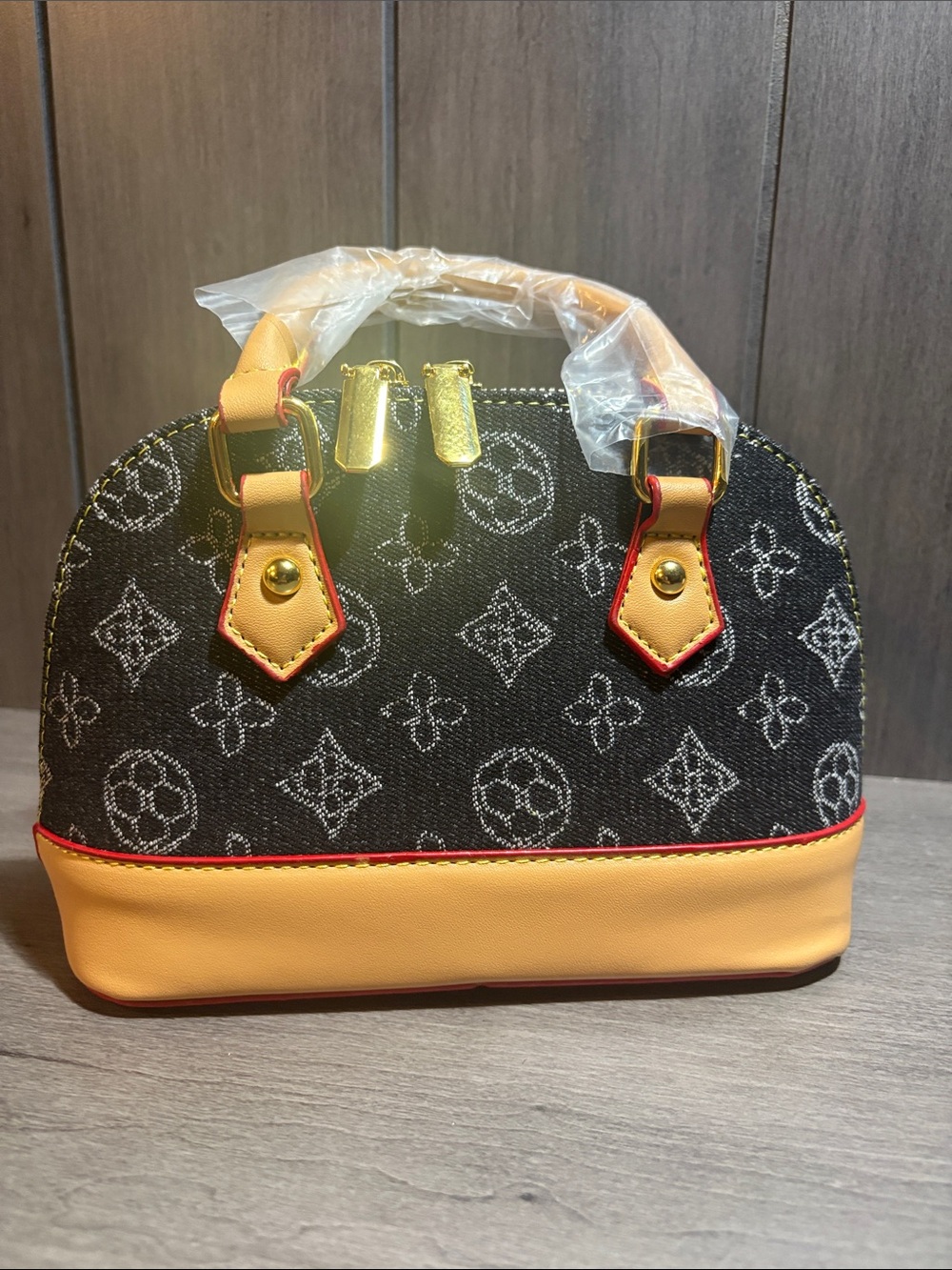 Super Cute Cherry-Embroidered Dome Satchel - Black & Yellow #22 - Picture 2 of 4